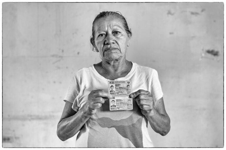 Más de tres años sin saber de sus hijos: el dolor de ser madre en El Salvador