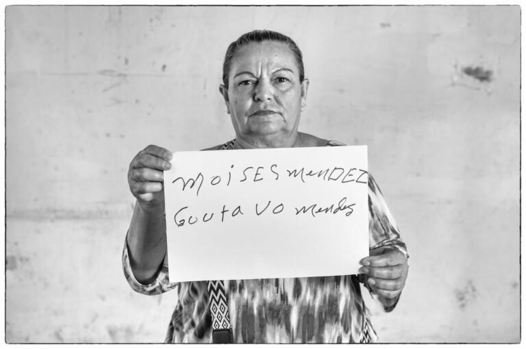 Dos hijos, dos ausencias: el terror de madres en El Salvador de Bukele